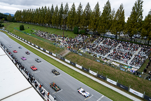 피치스런 유니버스